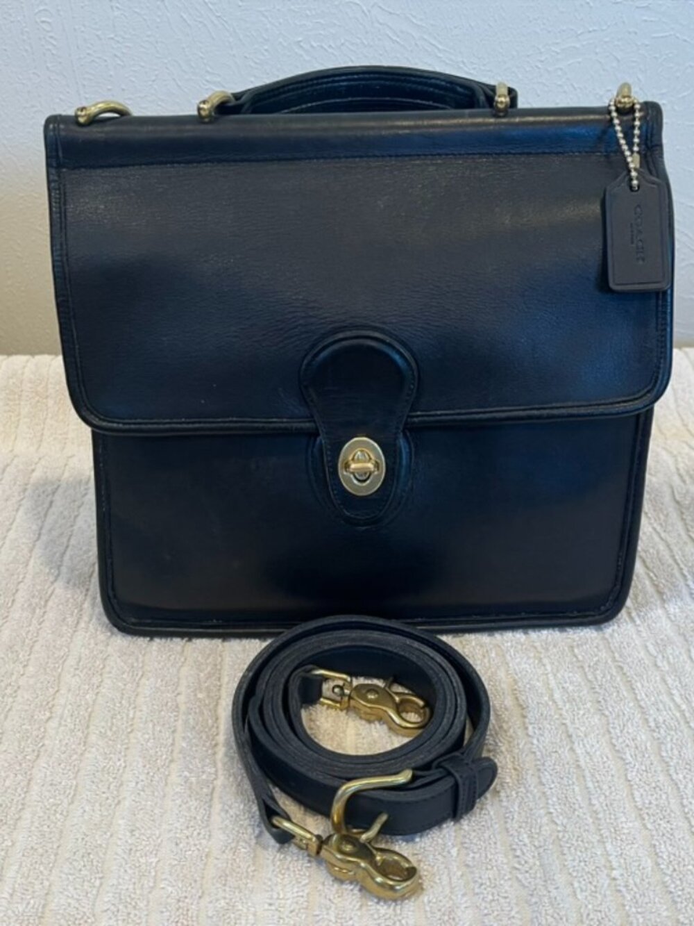 VTG Coach Willis Bag 9927 Black Glove Tanned Leather Crossbody Satchel 1996